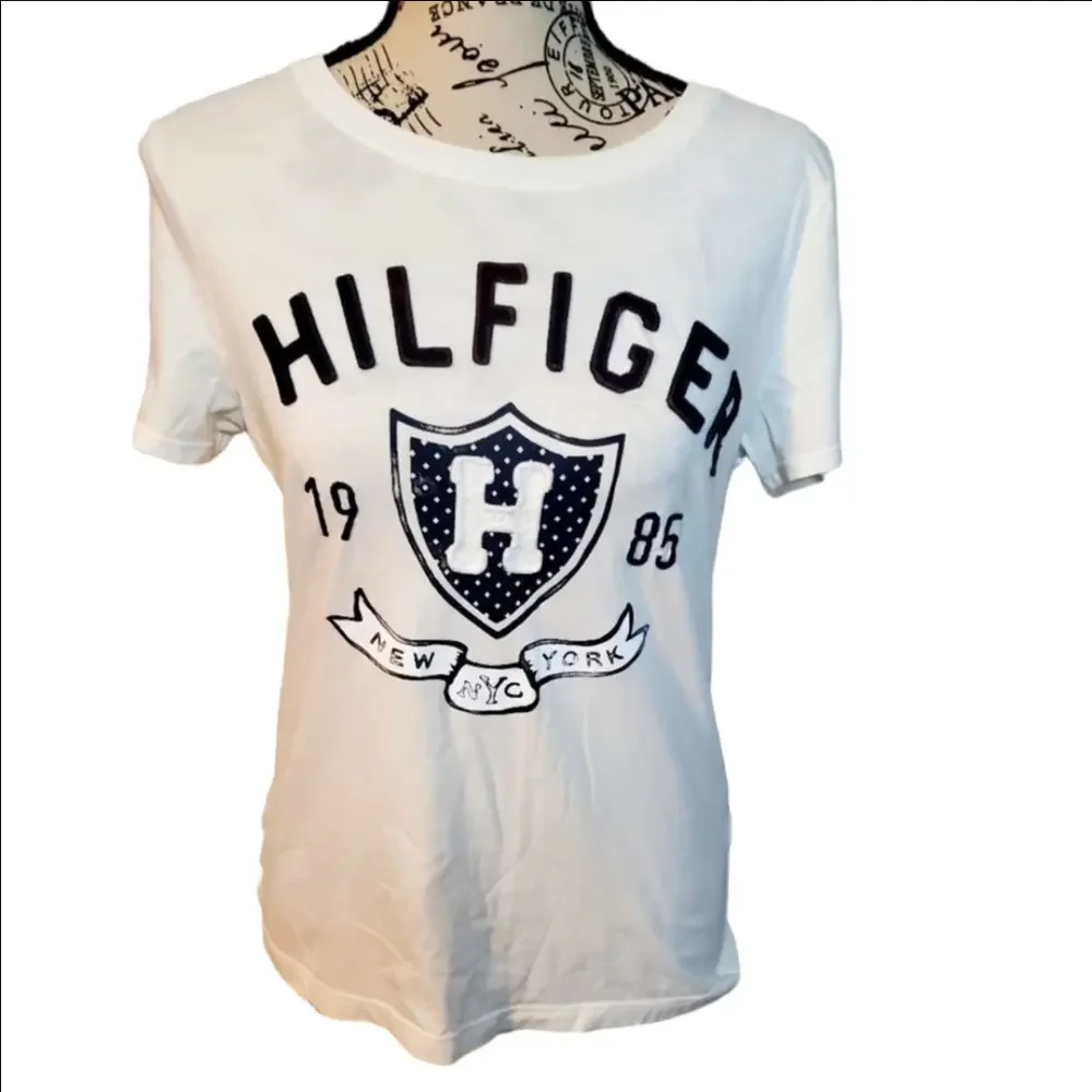 Tommy Hilfiger White Navy Logo Graphic T-Shirt Medium